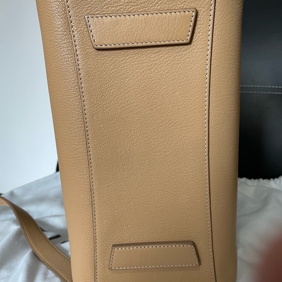 Givenchy Medium Antigona NWOT - Picture 5 of 16
